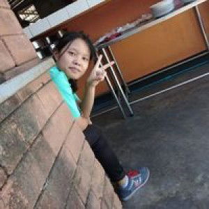 Khim Sakura profile icon