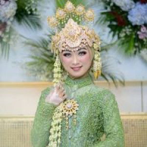 Heri Agustina profile icon