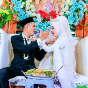 Puji Putri Oktavian profile icon