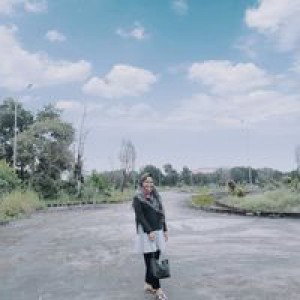 Shinta Try Wahyuni profile icon