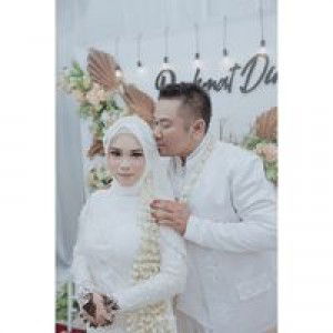 Dinda Septia profile icon