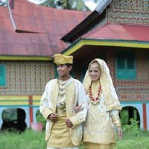 Fitri Astria profile icon