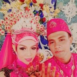 Rasih Sujiyawati CiiRayan profile icon