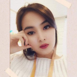 Tisya Azania profile icon