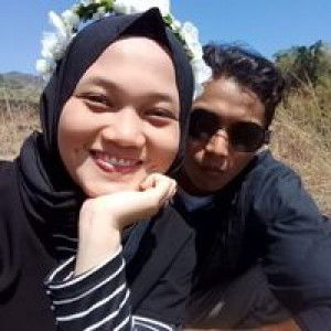 Cici Cahyani profile icon