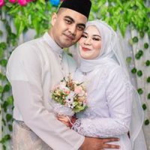 AiNa Azmii profile icon