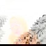 Novia Zumaroh profile icon