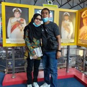 Rozi Ta profile icon