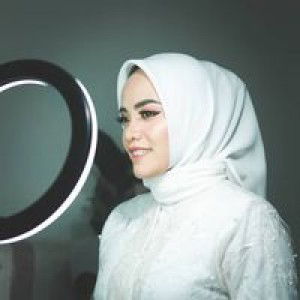 Iin Damayanti profile icon