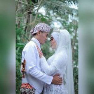 Anggri Suci profile icon