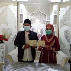 Lia Purwanti profile icon