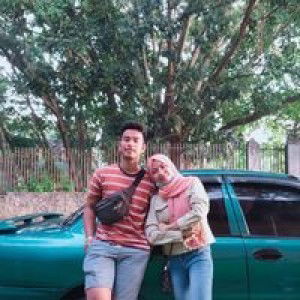 LE Lyn LE Lyn profile icon