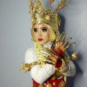 Resi Restiyani profile icon