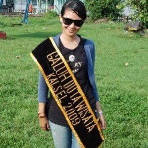 Retno Apriani profile icon