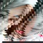 IzzaNa Ibrahim profile icon