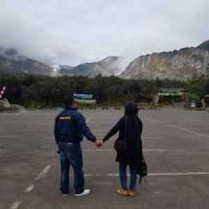 Anaastini Dewi profile icon