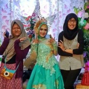 Indah Zuliana profile icon