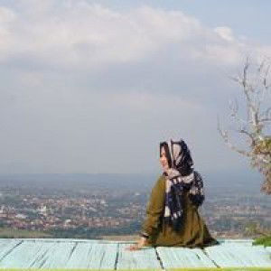 Nur Zuhrotun Nisa profile icon