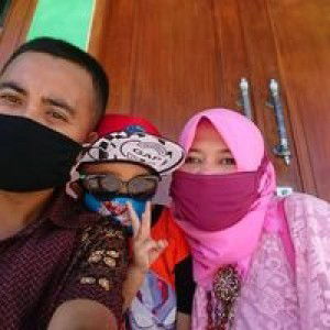 Nyonya Feri Eko profile icon