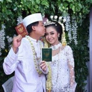 Ayu Rizkiyah profile icon