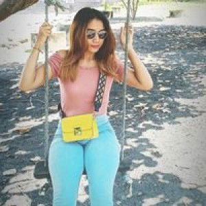 Nina Yunami Putri profile icon