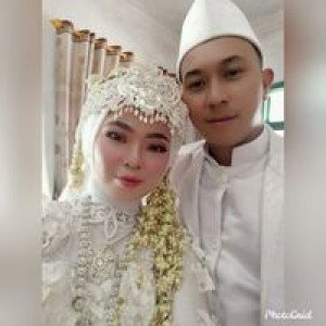 Anisa Melati profile icon