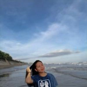 Princes Mae Rubio Lanat profile icon