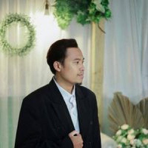 Dini Nur Hidayati profile icon