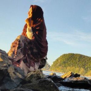 yulia elfiza profile icon