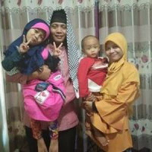 Nini Sumarni profile icon