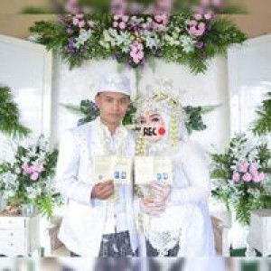 Fitriani Ayuningsih profile icon