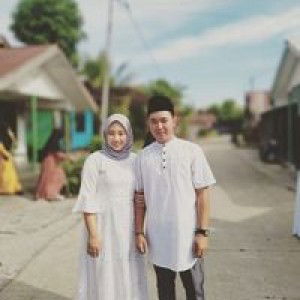 Indah Wahyuni profile icon