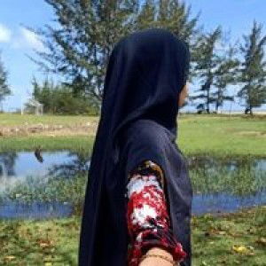 NinzHy Laura profile icon