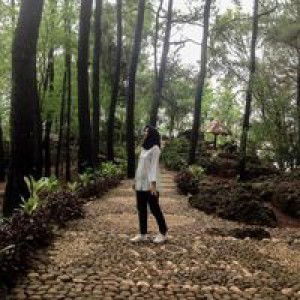 Kholilatul Izza profile icon