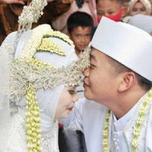 April April profile icon