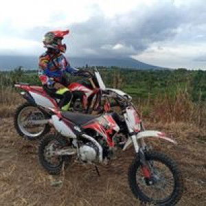 Elis Nawati profile icon