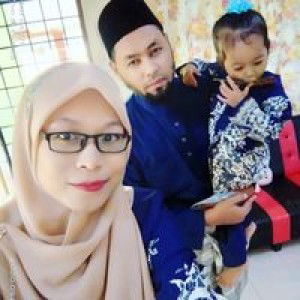 Rozianah Hussain profile icon