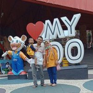 Izzatul Khoiroh profile icon