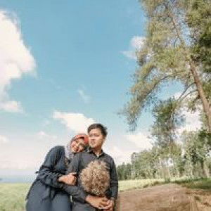 Titin Ofia profile icon