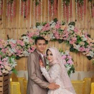 Laras Hardiansyah profile icon