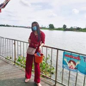 Rungsiri Saymuang profile icon