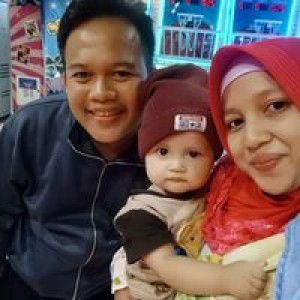 MeLy Erna Wati profile icon