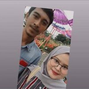 Dwi Febrianingsih profile icon