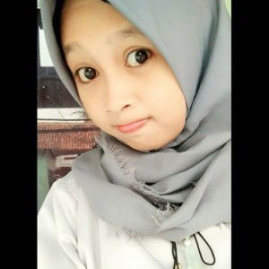 nur yanah profile icon