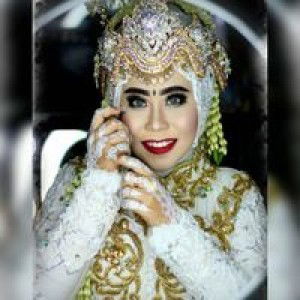 Rhadiyanti Aprilya profile icon