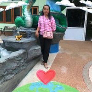 Chalida profile icon