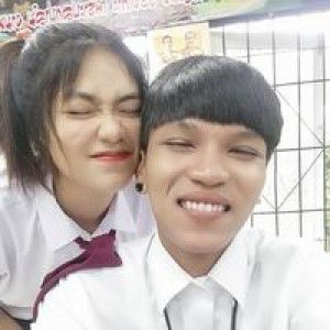 พลอย เจมส์ profile icon