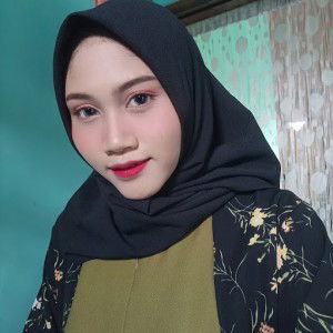 Reni Fauziatul Ulfa profile icon