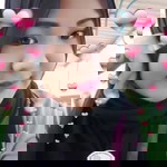 Dewi Astutik profile icon