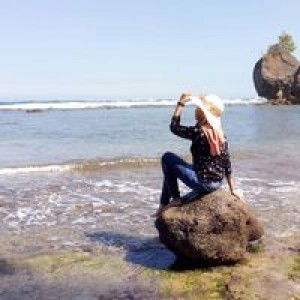 Niesa Lituhayu profile icon